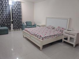 Biggest Room in Sharjah, hotel in Sharjah
