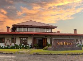 Villa Blanca Cloud Forest Hotel & Retreat、サン・ラモンのホテル
