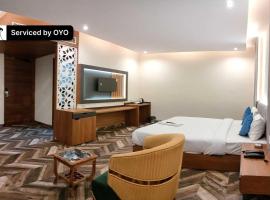 Townhouse OAK Hotel Hardik Palace Sector 116, hotel em Noida