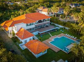 Lujosa Villa en Casa de Campo Golf & Resort, La Romana Brre#15, cabaña o casa de campo en La Romana