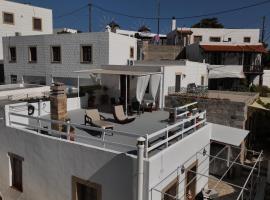 Manos House in Chora, hotel near Monastery of Agios Ioannis Theologos, Patmos