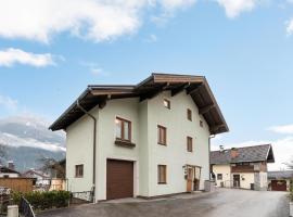 Large holiday apartment for groups in Lengdorf near Niedernsill, casa vacacional en Niedernsill