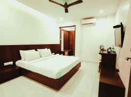 Veerdency Luxury resort, готель біля аеропорту Kempegowda International Airport - BLR, у Бенґалуру