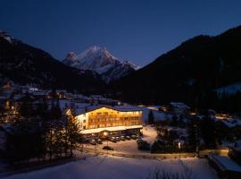 Dolomiten Hotel Irma, hotel em Canazei