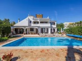 Luxury Villa, Very Close to Beach + Restaurants, WI FI, Heatable Pool.