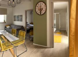 Appartamenti il borgo girasole, hotel med parkering i Busca