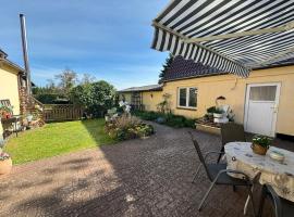 Fewo Mölschow auf Usedom mit einem Garten und W-Lan, hótel í Mölschow