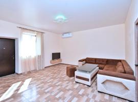 Riposo Hotel Armenia, apartment in Pʼarakʼar