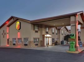 Super 8 by Wyndham Roswell, motell i Roswell