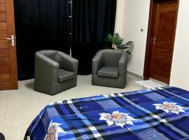 Private Room In Cotonou Guest House, hotel in Cotonou