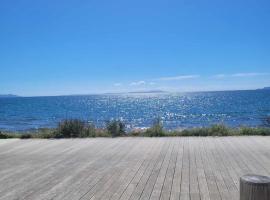 Charmant mobil-home à 200 m des plages、イエールのホテル