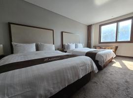 Yeosu Narsha Hotel, hotell i Yeosu