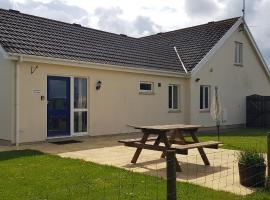 Llainfawr Cottage Apartment Letterston, hotel in Letterston