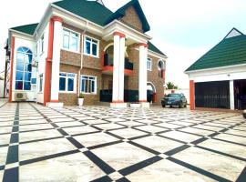 001 Apartments, apartment in Oshogbo