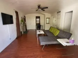 U1 - Entire 2 BR APT in DT PHX with pkg