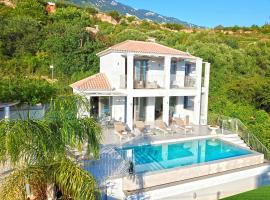 Villa Effi Lourdata, hotel a Lourdata