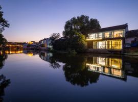 Tongli Slowlife River View Inn, hotel di Suzhou