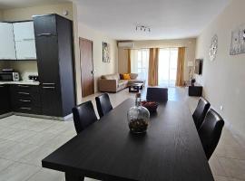 Large Apartment in Marsascala. sleeps 6, vacation rental in Marsaskala