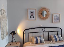 Asterias blue Studio, hótel í Ermioni
