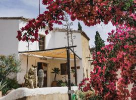 Eco-House with music lounge in nature reserve, hotel with parking in Sorbas