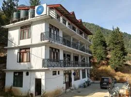 The Lost Hostels, Manali