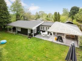 Awesome Home In Nykbing Sj With Wifi, cottage in Rørvig