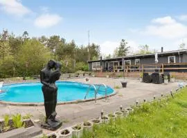 Amazing Home In Ebeltoft With Wifi