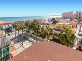 Awesome Apartment In Santa Pola