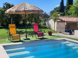 MyLuberon-Appartement au pied du Luberon, hotel v destinaci Lauris