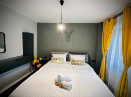 Central Place to Stay، فندق في ريشيتسا