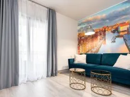 City Center SPA Apartments Pool & Parking