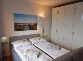 Ferienwohnung mit Weitblick & Strandlage, hotel a Sierksdorf