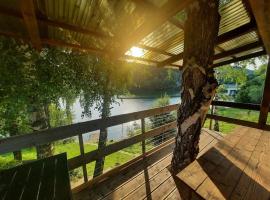 Brand new chalet inside beautiful nature, hotel with parking in Košické Hámre