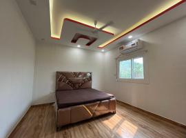 Reet Farms, cottage in Noida