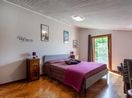 Maxi Paradiso, bed and breakfast en Torricella