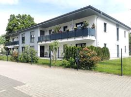 BohnApartments Franzstraße - barrierearm im EG - 2 kostenlose Parkplätze - Terrasse - sehr ruhig - 3 Schlafzimmer - Neubau - Vollausstattung - WLAN, hotel em Hohen Neuendorf