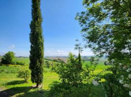 Gites Souleilla de la Nine, cottage in Canens