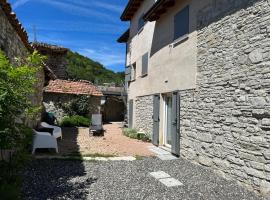Casa del Giglio a Cadelmonte, hotel v destinaci Valle