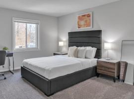 Luxury On A Budget! Spacious Retreat Awaits, hotel in Wilmington