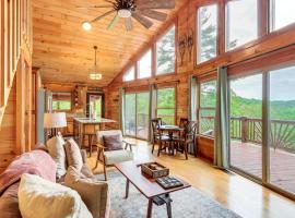 Stunning Morganton Cabin with Hot Tub and Mtn Views!, cottage in Morganton
