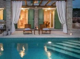 Villa Cavalleria Rusticana with heated pool and vineyard