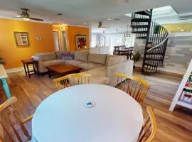 2nd Avenue - Mid Island by Tybee Beach Vacation Rentals