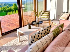 Rent a NEST, hotel em Arandjelovac