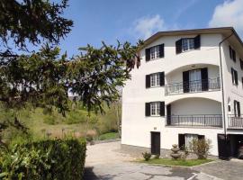 Monte Cucco B&B, hotel v destinaci Scheggia e Pascelupo