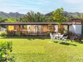 Secluded Rustic Bungalow Near Tipaniers Beach