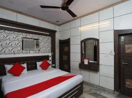 OYO Hotel Vanshika, hotelli  lähellä lentokenttää Agran lentoasema - AGR 