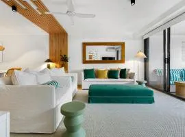 3 Sunshine Central - Sophisticated Apartment
