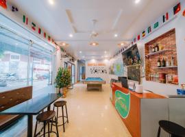 Napoli Hostel, guest house in Cat Ba