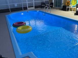 House in Tampa with Private Pool and more, hotel dekat Grand Prix Tampa, Tampa