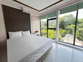 THU's APARTMENT near Ben Thanh Market